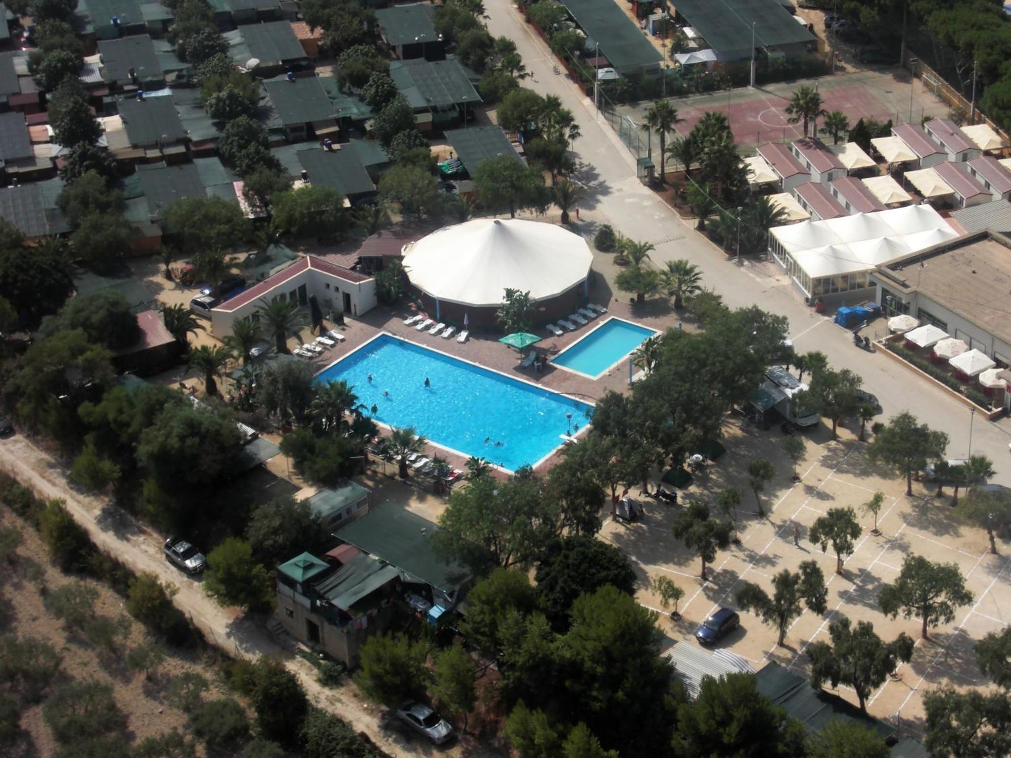 Kamemi Village&Camping Ribera Bagian luar foto