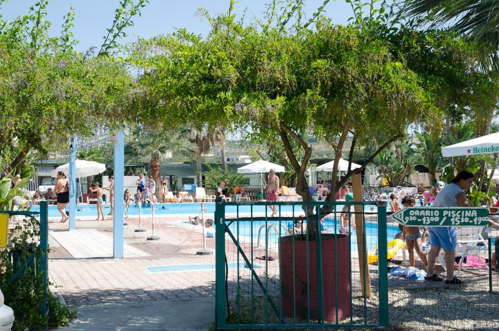 Kamemi Village&Camping Ribera Bagian luar foto
