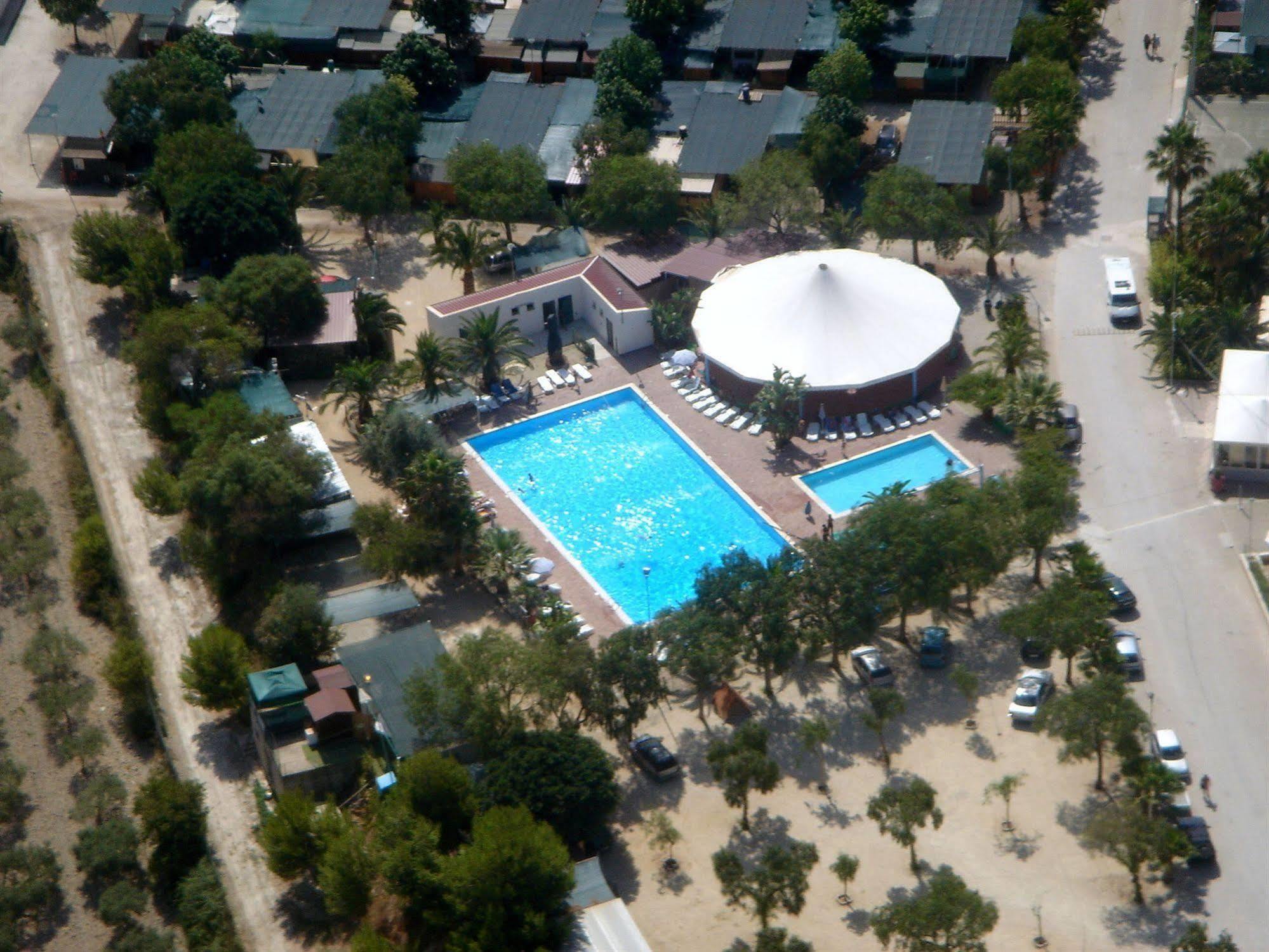 Kamemi Village&Camping Ribera Bagian luar foto